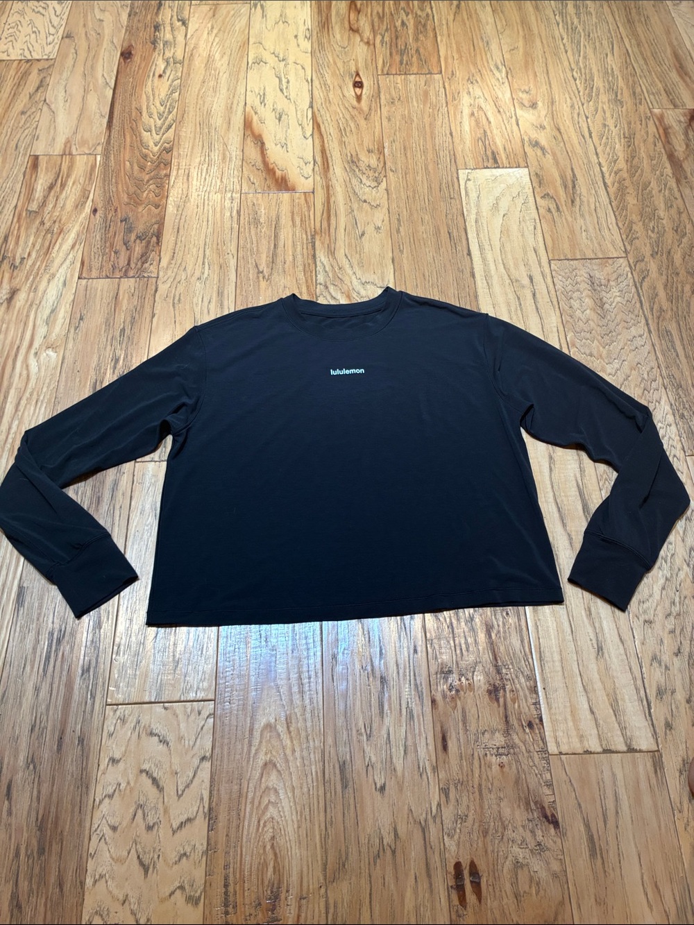 Lululemon Jersey Training Long-Sleeve Shirt
Wordmark